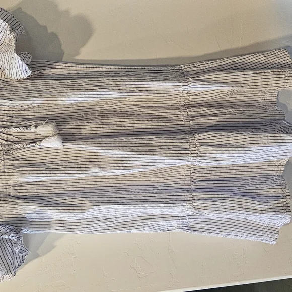 Vineyard Vines Blue and White Swim Coverup - Picture 2 of 2